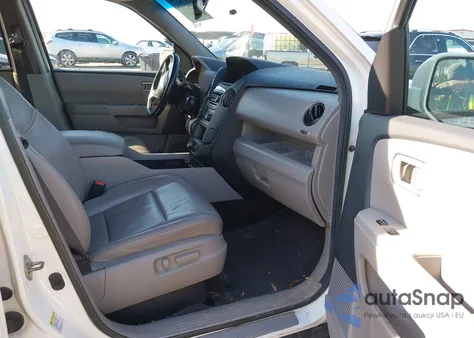 2013 Honda Pilot Touring z USA, uszkodzony, nr VIN 5FNYF3H97DB012286